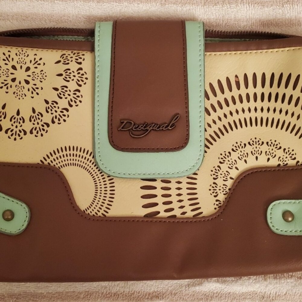 Desigual Clutch
